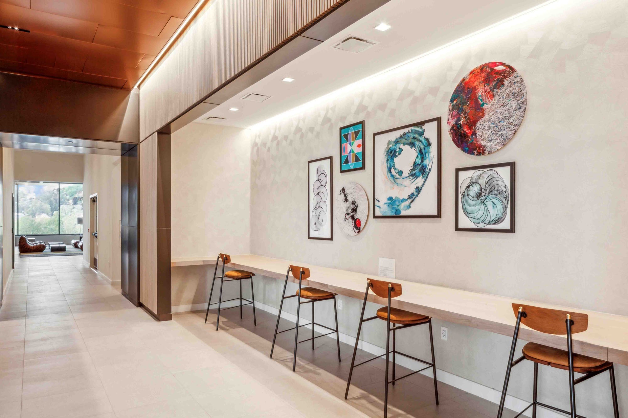 How to Choose Quality Artwork for Any Office or Commercial Space